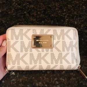 MICHAEL KORS WALLET